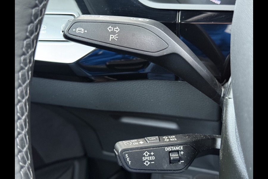 Audi e-tron 55 Quattro S-Line Edition 95kWh SOH 90% Panoramadak Bang&Olufsen Adap.Cruise 360°Camera 4-Zone Ecc Stoel+Achterbankverwarming An Elek.Achterklep 20"Lmv Sportstoelen Dynamische knipperlichten Stoelverwarming