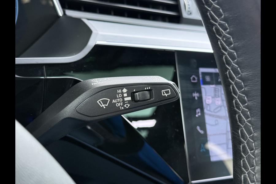 Audi e-tron 55 Quattro S-Line Edition 95kWh SOH 90% Panoramadak Bang&Olufsen Adap.Cruise 360°Camera 4-Zone Ecc Stoel+Achterbankverwarming An Elek.Achterklep 20"Lmv Sportstoelen Dynamische knipperlichten Stoelverwarming