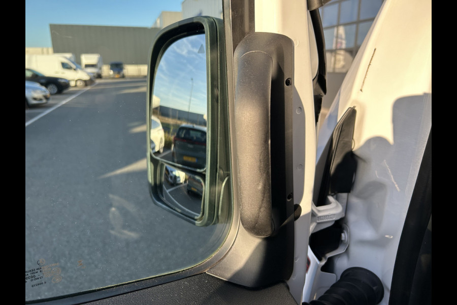 Mercedes-Benz Sprinter 317 CDI L2 H2 Pro LED / MBUX / Navigatie / Camera / Parkeersensoren / Cruise control / Airco