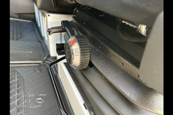 Mercedes-Benz Sprinter 317 CDI L2 H2 Pro LED / MBUX / Navigatie / Camera / Parkeersensoren / Cruise control / Airco