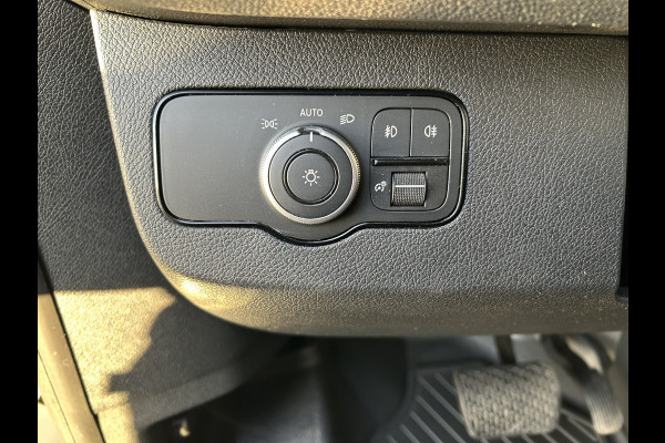 Mercedes-Benz Sprinter 317 CDI L2 H2 Pro LED / MBUX / Navigatie / Camera / Parkeersensoren / Cruise control / Airco