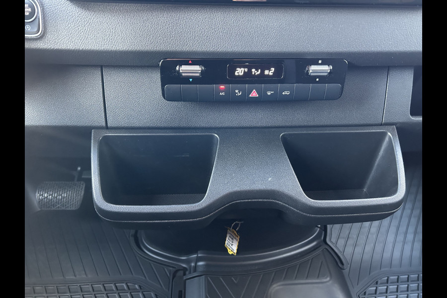 Mercedes-Benz Sprinter 317 CDI L2 H2 Pro LED / MBUX / Navigatie / Camera / Parkeersensoren / Cruise control / Airco