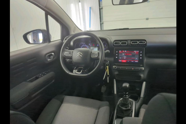Citroën C3 Aircross 1.2 110PK Feel / Trekhaak / Hoge instap / Airco / Pdc./ Cruiscntrl./ Radio-multimedia / Distributie is vervangen /