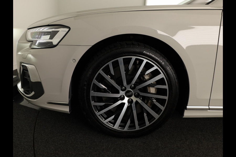 Audi A8 60 TFSI e quattro Lang 462 pk Tiptronic | Verlengde garantie | Navigatie | Panoramadak | Parkeersensoren (Park assist) | Rondomzicht camera | Stoelverwarming/ventilatie/massage v/a | B&O Soundsystem |