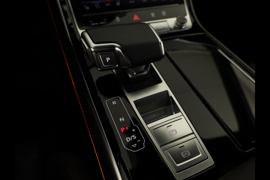 Audi A8 60 TFSI e quattro Lang 462 pk Tiptronic | Verlengde garantie | Navigatie | Panoramadak | Parkeersensoren (Park assist) | Rondomzicht camera | Stoelverwarming/ventilatie/massage v/a | B&O Soundsystem |