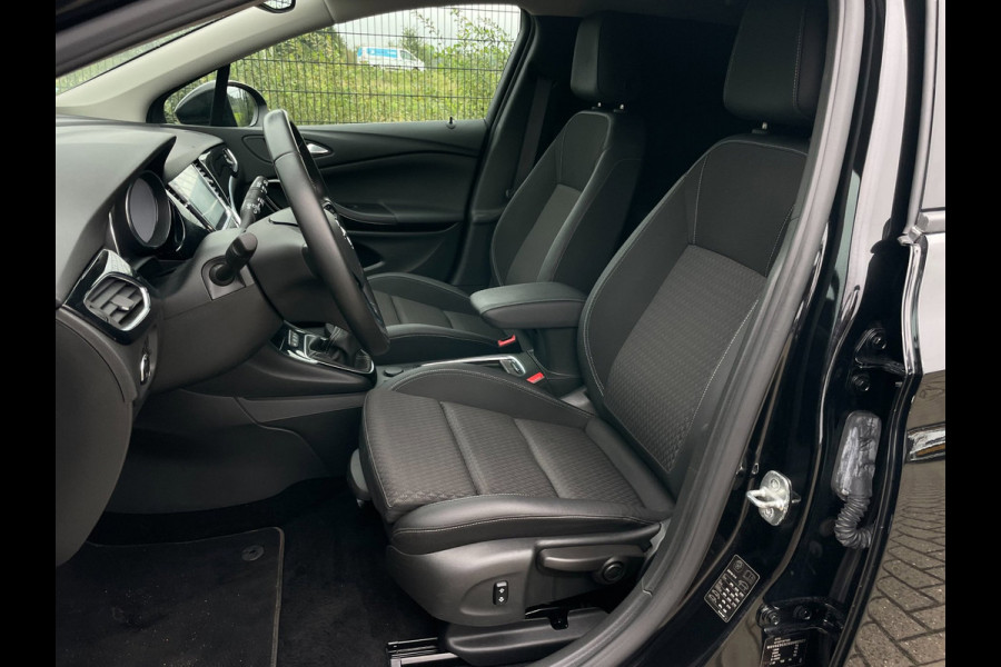 Opel Astra SPORTS TOURER+ | Grijs Kenteken | Carplay | PDC | Trekhaak | 1ste eigenaar |