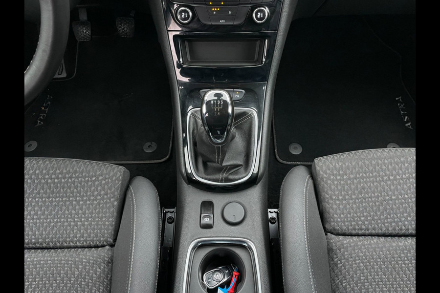 Opel Astra SPORTS TOURER+ | Grijs Kenteken | Carplay | PDC | Trekhaak | 1ste eigenaar |