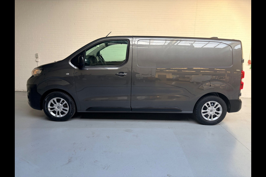 Peugeot Expert L2H1 1.5 BlueHDI 120pk Standard Premium, Airco, CruiseControl, Trekhaak, Keyless, Metallic Lak, RIJKLAARPRIJS!