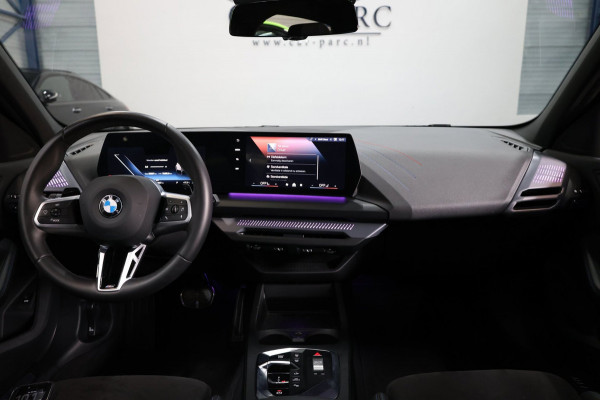 BMW 1-serie 120 M Sport 170+PK LASER/VIRTUAL/SFEER/PANO/HUD/HARMAN/HALF LEDER+S.VERWARMING/CAM/ACC/ECC/FABRIEKSGARANTIE!
