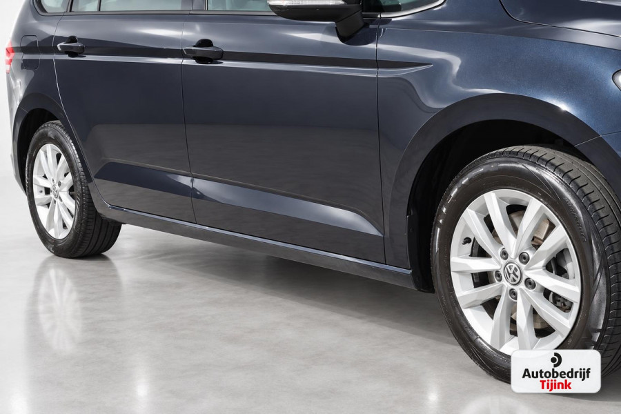Volkswagen Touran 1.2 TSI Comfortline 7-persoons | Climatronic | Trekhaak | LMV | Cruise | App-connect |