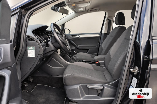 Volkswagen Touran 1.2 TSI Comfortline 7-persoons | Climatronic | Trekhaak | LMV | Cruise | App-connect |