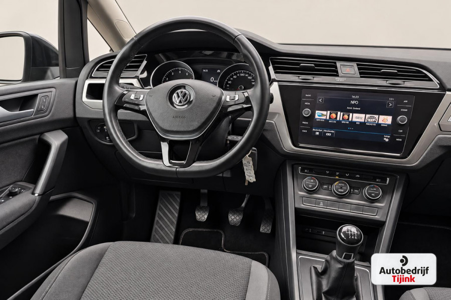 Volkswagen Touran 1.2 TSI Comfortline 7-persoons | Climatronic | Trekhaak | LMV | Cruise | App-connect |