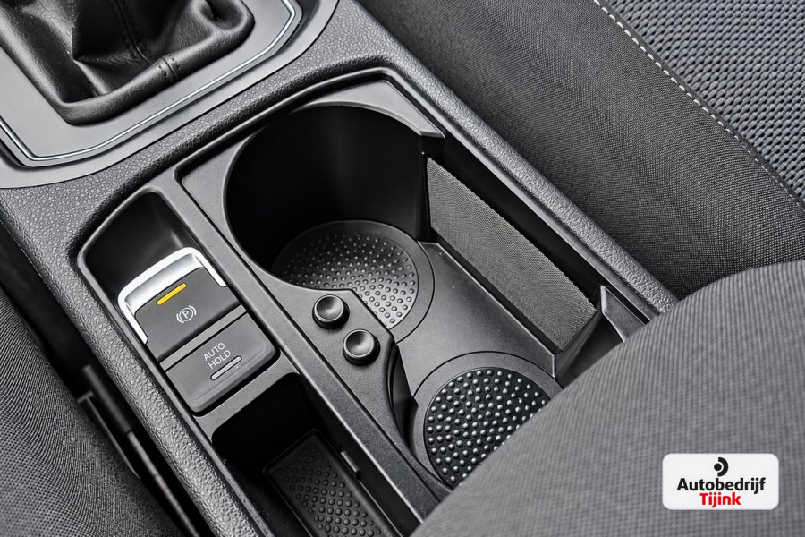 Volkswagen Touran 1.2 TSI Comfortline 7-persoons | Climatronic | Trekhaak | LMV | Cruise | App-connect |