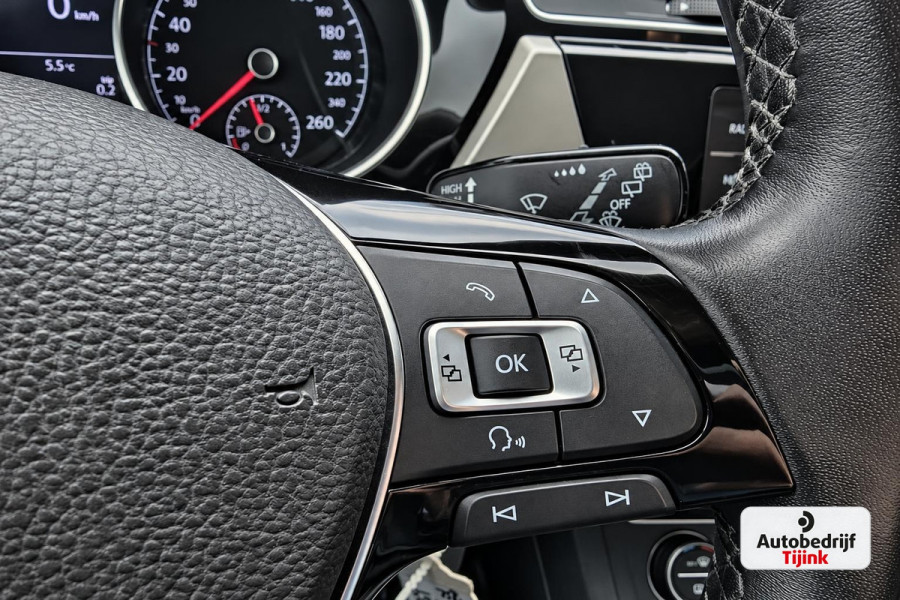 Volkswagen Touran 1.2 TSI Comfortline 7-persoons | Climatronic | Trekhaak | LMV | Cruise | App-connect |