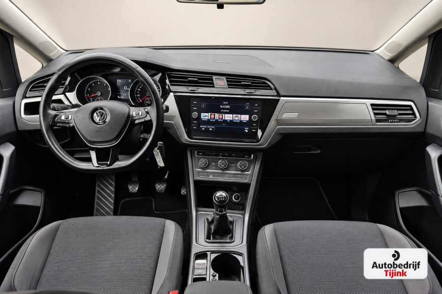 Volkswagen Touran 1.2 TSI Comfortline 7-persoons | Climatronic | Trekhaak | LMV | Cruise | App-connect |