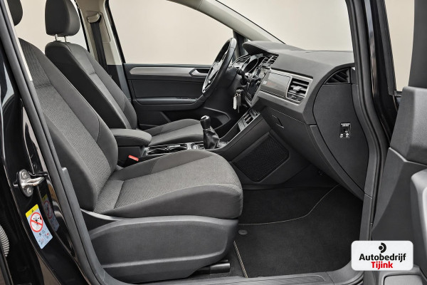 Volkswagen Touran 1.2 TSI Comfortline 7-persoons | Climatronic | Trekhaak | LMV | Cruise | App-connect |