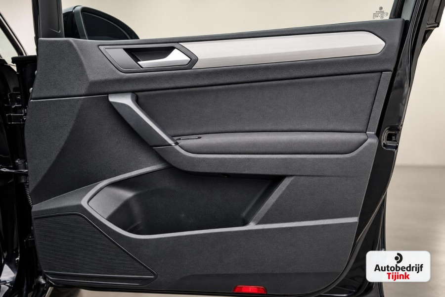 Volkswagen Touran 1.2 TSI Comfortline 7-persoons | Climatronic | Trekhaak | LMV | Cruise | App-connect |