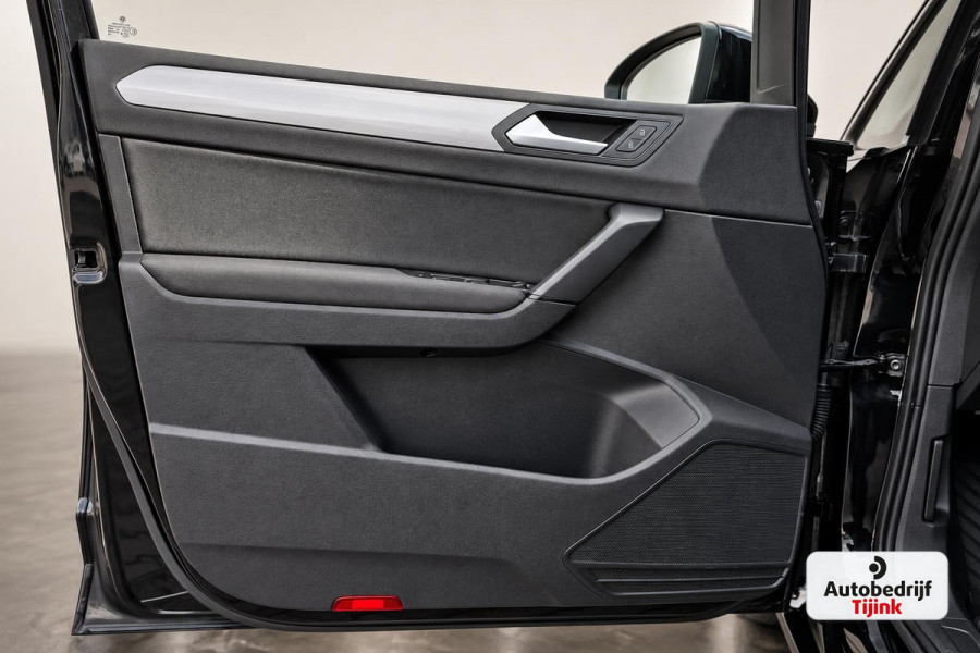 Volkswagen Touran 1.2 TSI Comfortline 7-persoons | Climatronic | Trekhaak | LMV | Cruise | App-connect |