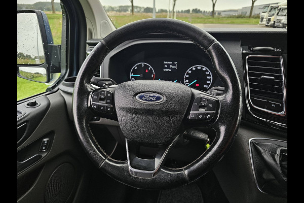Ford Transit Custom 310 2.0 TDCI L2H1 Sport DC Cruise contol, Airco, Pdc, Carplay, Navi, Camera, Stoelverwarming, Trekhaak, Velgen, 170Pk