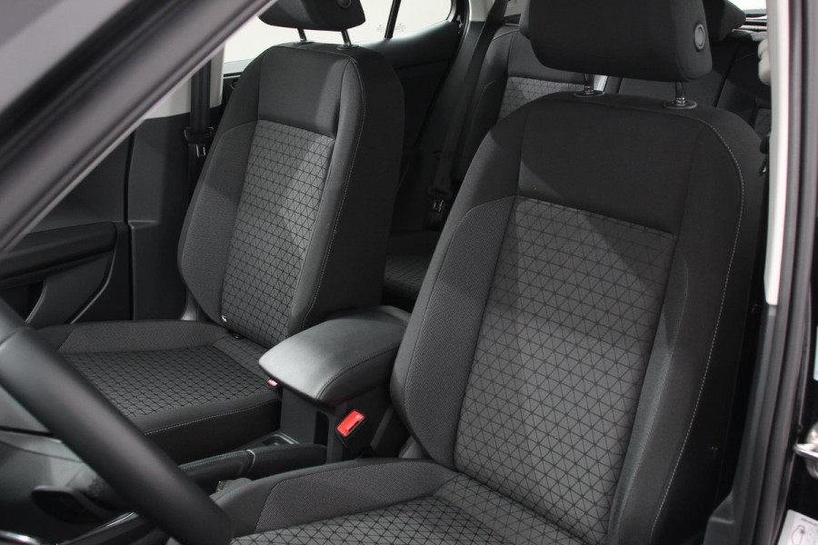Volkswagen T-Cross 1.0 TSI 110pk DSG Life Navigatie Apple Carplay/Android Auto Adaptieve Cruise Control Camera Parkeersensoren Stoelverwarming Virtual Cockpit Getinte ramen Climatronic Lane Assist