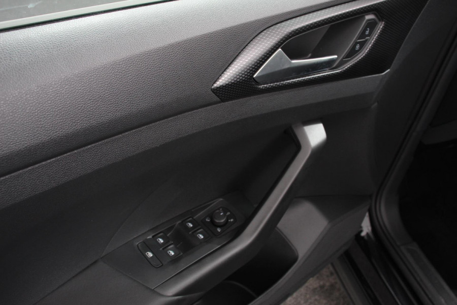 Volkswagen T-Cross 1.0 TSI 110pk DSG Life Navigatie Apple Carplay/Android Auto Adaptieve Cruise Control Camera Parkeersensoren Stoelverwarming Virtual Cockpit Getinte ramen Climatronic Lane Assist