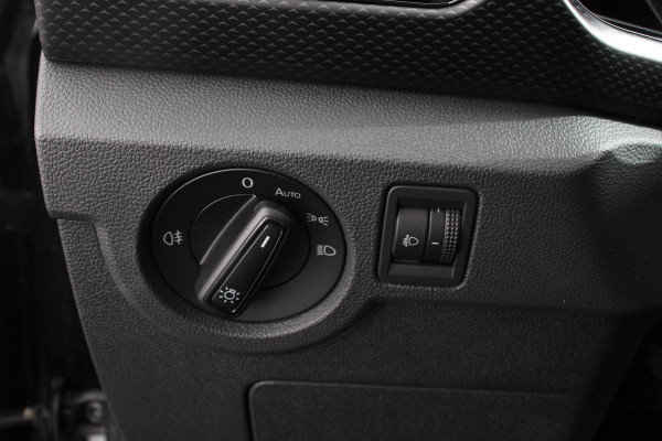 Volkswagen T-Cross 1.0 TSI 110pk DSG Life Navigatie Apple Carplay/Android Auto Adaptieve Cruise Control Camera Parkeersensoren Stoelverwarming Virtual Cockpit Getinte ramen Climatronic Lane Assist