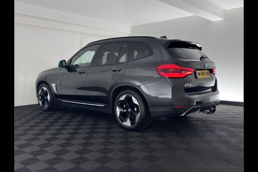 BMW iX3 High Executive 80 kWh [3-Fase-11kW] {SoH-100%} (INCL-BTW) Aut. *PANO | LEATHER | HARMAN/KARDON | ADAPTIVE-CRUISE | FULL-LED | BLINDSPOT | MEMORY-PACK | DIGI-COCKPIT | HEATED-SPORTSEATS | KEYLESS | CAMERA | DAB+ | TOWBAR | HEAD-UP | 20''AL