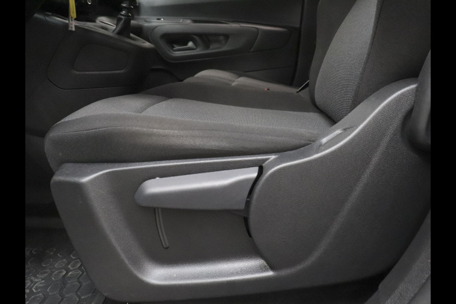 Opel Combo 1.5D L1H1 Edition Airco Navigatie Trekhaak Carplay