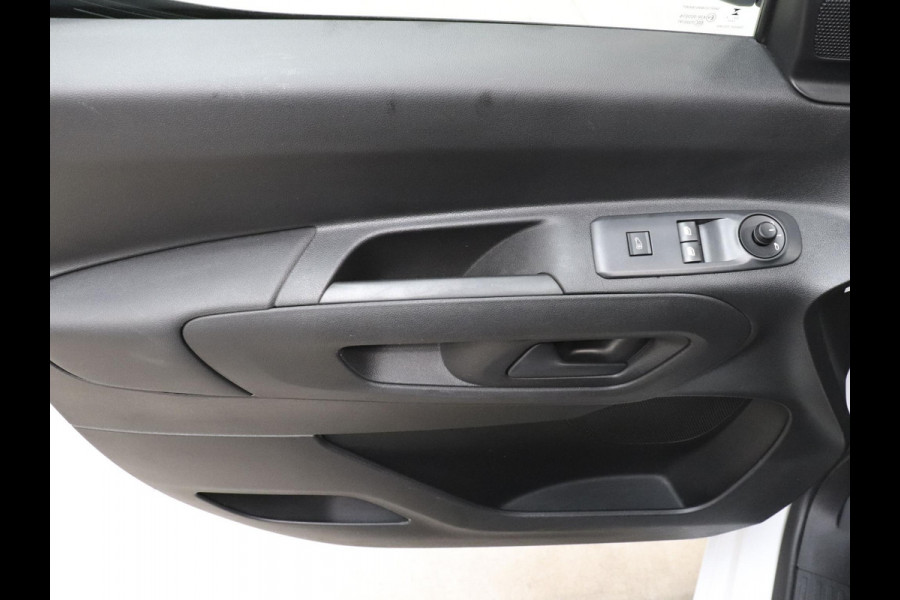 Opel Combo 1.5D L1H1 Edition Airco Navigatie Trekhaak Carplay