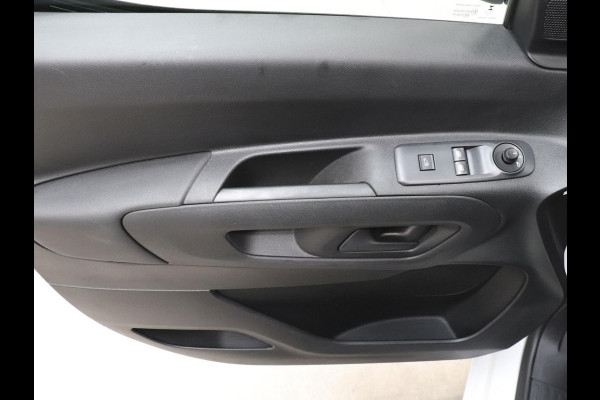 Opel Combo 1.5D L1H1 Edition Airco Navigatie Trekhaak Carplay