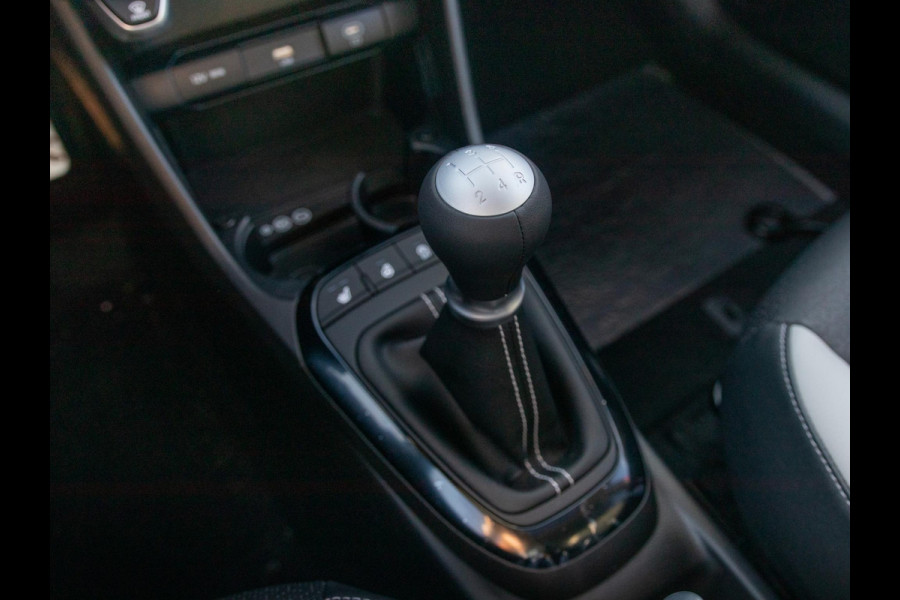 Kia Picanto 1.0 GDi GT-Line | Schuif/kanteldak | Stoel & Stuur verwarming | Camera | Carplay | Direct leverbaar |