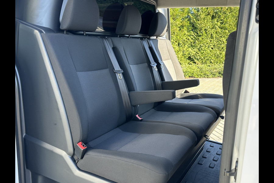 Citroën Jumpy 2.0 BlueHDI 180 PK / AUTOMAAT / L3H1 / DUBBEL CABINE / 2x SCHUIFDEUR / TREKHAAK / CAMERA / BLIND SPOT / ECC / CRUISE / 6 PERSOON