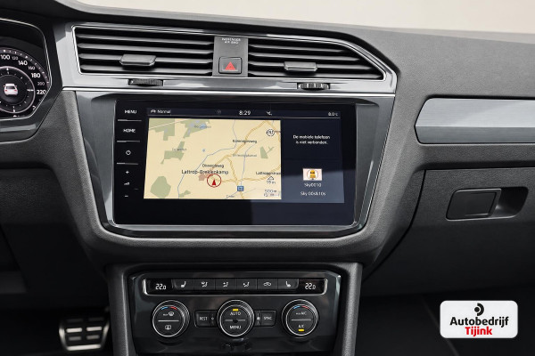 Volkswagen Tiguan 2.0 TSI 4MOTION 220PK R-Line | Pano | HUD | Dynaudio | Leder | Stoelverwarming | 360 camera | Lane/Park/Light Assist |  Vol |