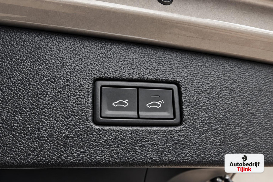 Volkswagen Tiguan 2.0 TSI 4MOTION 220PK R-Line | Pano | HUD | Dynaudio | Leder | Stoelverwarming | 360 camera | Lane/Park/Light Assist |  Vol |