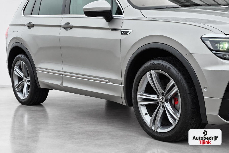 Volkswagen Tiguan 2.0 TSI 4MOTION 220PK R-Line | Pano | HUD | Dynaudio | Leder | Stoelverwarming | 360 camera | Lane/Park/Light Assist |  Vol |