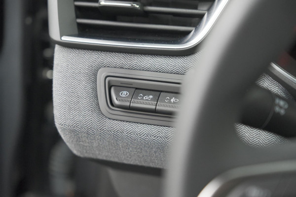 Renault Clio TCe 90 GPF techno | 360 Camera | 9.3 Inch Grootscherm | Apple Carplay