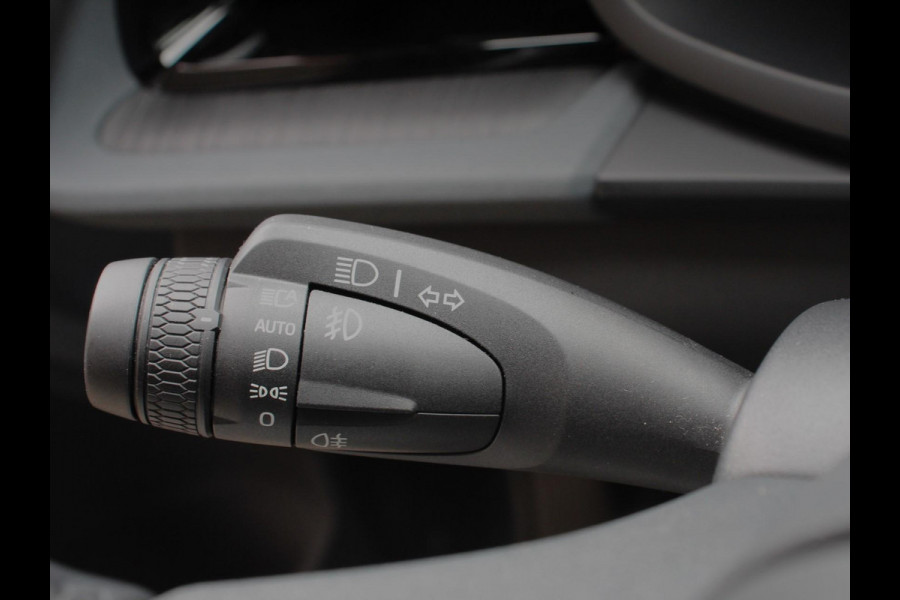 Polestar 2 Long Range Single Motor 78 kWh Climate control Cruise control Panoramadak Parkeersensoren + Camera Voorstoelen verwarmd Apple Carplay/ Android Auto