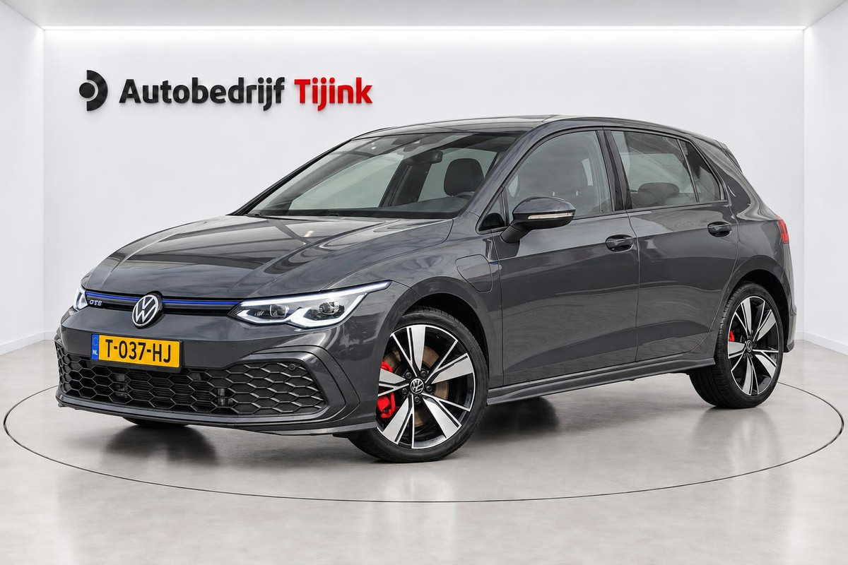 Volkswagen Golf 1.4 eHybrid GTE | LED | ACC | Sporstoelen | Virtual | Navi | App-connect | All-seasons |