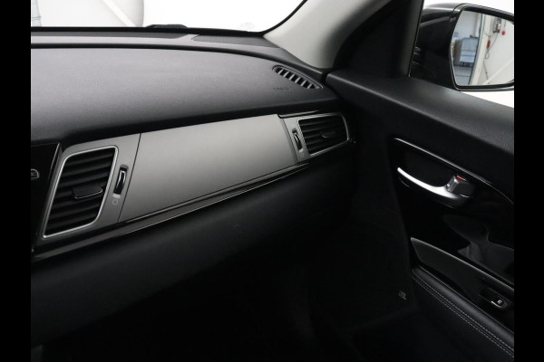 Kia e-Niro ExecutiveLine 64 kWh | SOH 93,9% | Leder | Memory | Stuur/stoel verwarming | Cruise control | Dodehoek detectie | JBL Sound | Carplay | Camera | Park assist | Achterbank verwarming