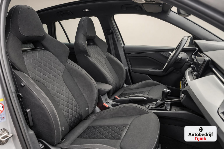 Škoda Kamiq 1.5 TSI ACT Sport Business | Automaat | Pano | Trekhaak | Black pack | Elek. achterklep | App-connect | Lane Assist | Sunset |