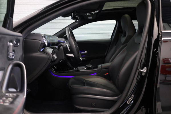 Mercedes-Benz A-Klasse 220 AMG MULTIBEAM/VIRTUAL/SFEER/LEER+S.VERWARMING+MEMORY/19"/CAM/ACC/ECC/12 MDN GARANTIE!