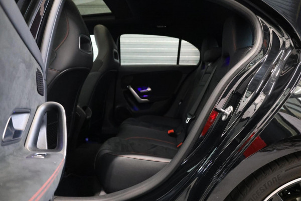 Mercedes-Benz A-Klasse 220 AMG MULTIBEAM/VIRTUAL/SFEER/LEER+S.VERWARMING+MEMORY/19"/CAM/ACC/ECC/12 MDN GARANTIE!