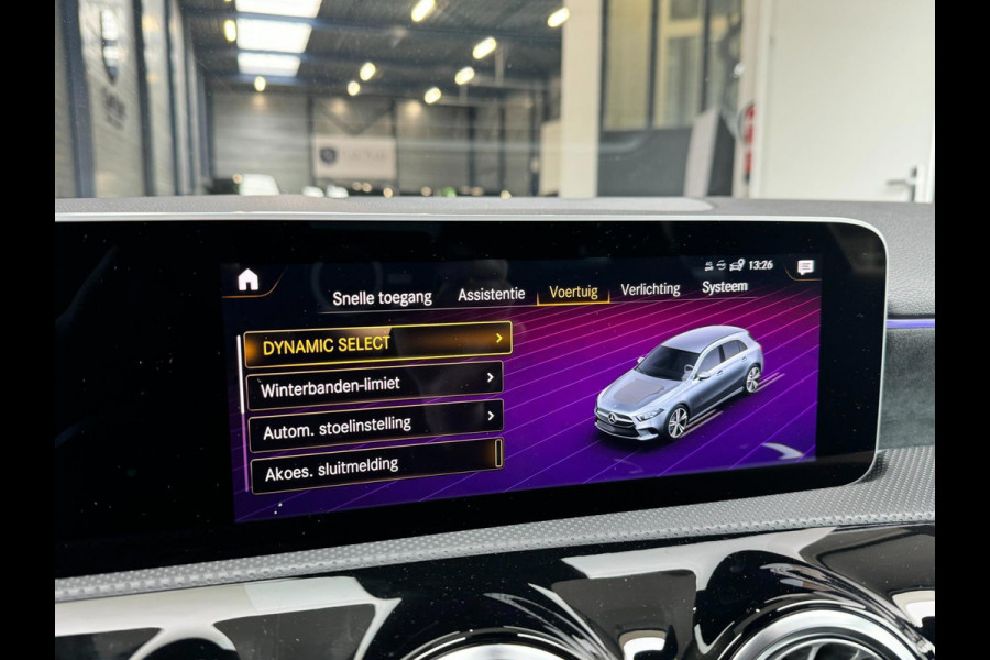 Mercedes-Benz A-Klasse 220 AMG MULTIBEAM/VIRTUAL/SFEER/LEER+S.VERWARMING+MEMORY/19"/CAM/ACC/ECC/12 MDN GARANTIE!