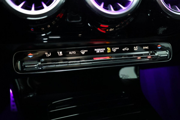 Mercedes-Benz A-Klasse 220 AMG MULTIBEAM/VIRTUAL/SFEER/LEER+S.VERWARMING+MEMORY/19"/CAM/ACC/ECC/12 MDN GARANTIE!