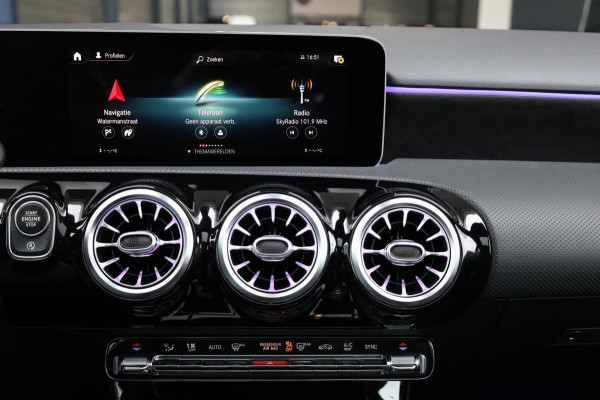 Mercedes-Benz A-Klasse 220 AMG MULTIBEAM/VIRTUAL/SFEER/PANO/LEER+S.VERWARMING+MEMORY/19" LMV/CAM/ACC/ECC/12 MDN GARANTIE!