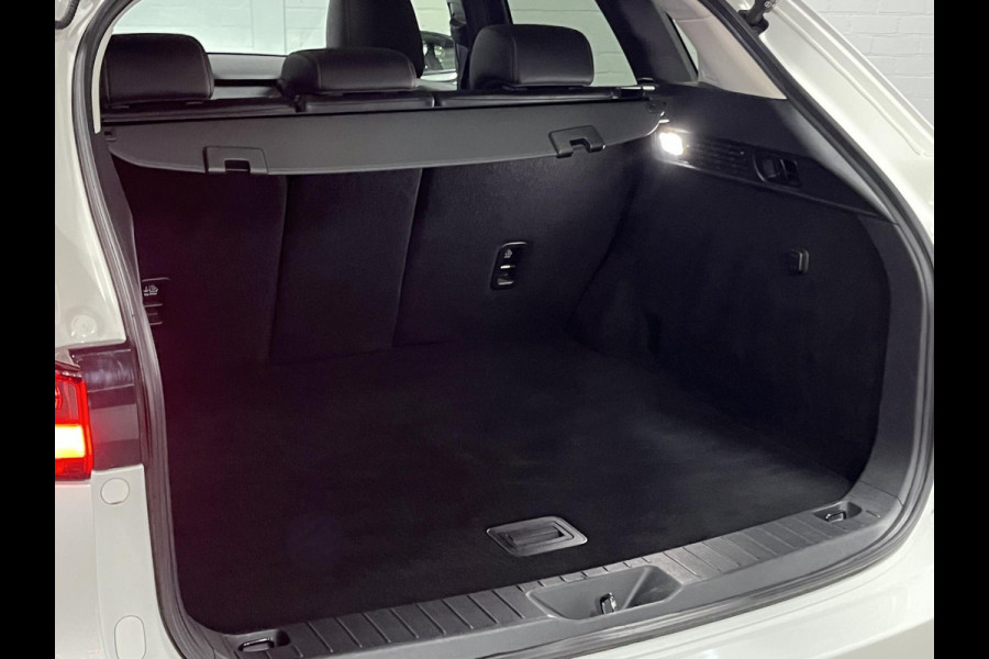 Mazda CX-60 2.5 e-SkyActiv PHEV Homura Trekhaak | Open dak | Adapt. cruise | Stoelventilatie | 360 camera | Bose | Stuur-/Stoelverwarming | Head-up | Carplay