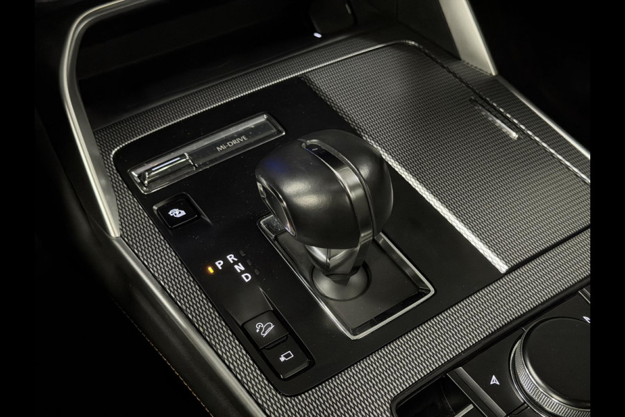 Mazda CX-60 2.5 e-SkyActiv PHEV Homura Trekhaak | Open dak | Adapt. cruise | Stoelventilatie | 360 camera | Bose | Stuur-/Stoelverwarming | Head-up | Carplay
