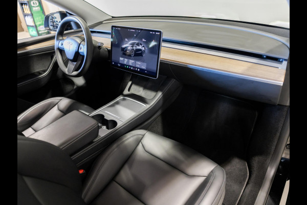 Tesla Model Y RWD 58 kWh SOH 91% / 299pk / Trekhaak /