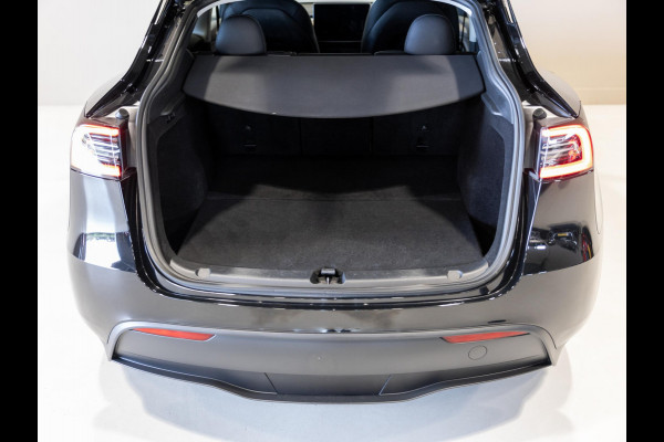 Tesla Model Y RWD 58 kWh SOH 91% / 299pk / Trekhaak /