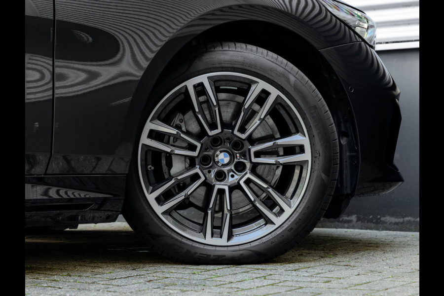 BMW i5 eDrive40 - M-Sport - Active Cruise Control - Harman Kardon